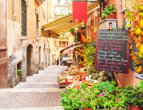 BLOG:<br>Best Italy trips for foodies